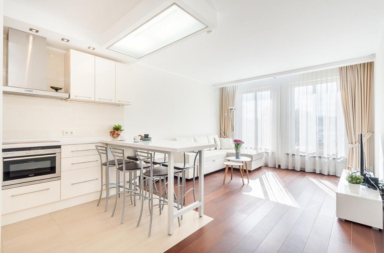 Central Apartment In Gedimino Av By Urban Rent Вилнюс Екстериор снимка