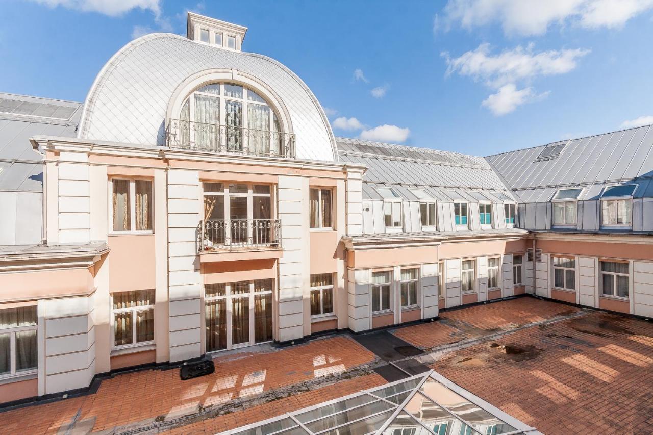 Central Apartment In Gedimino Av By Urban Rent Вилнюс Екстериор снимка